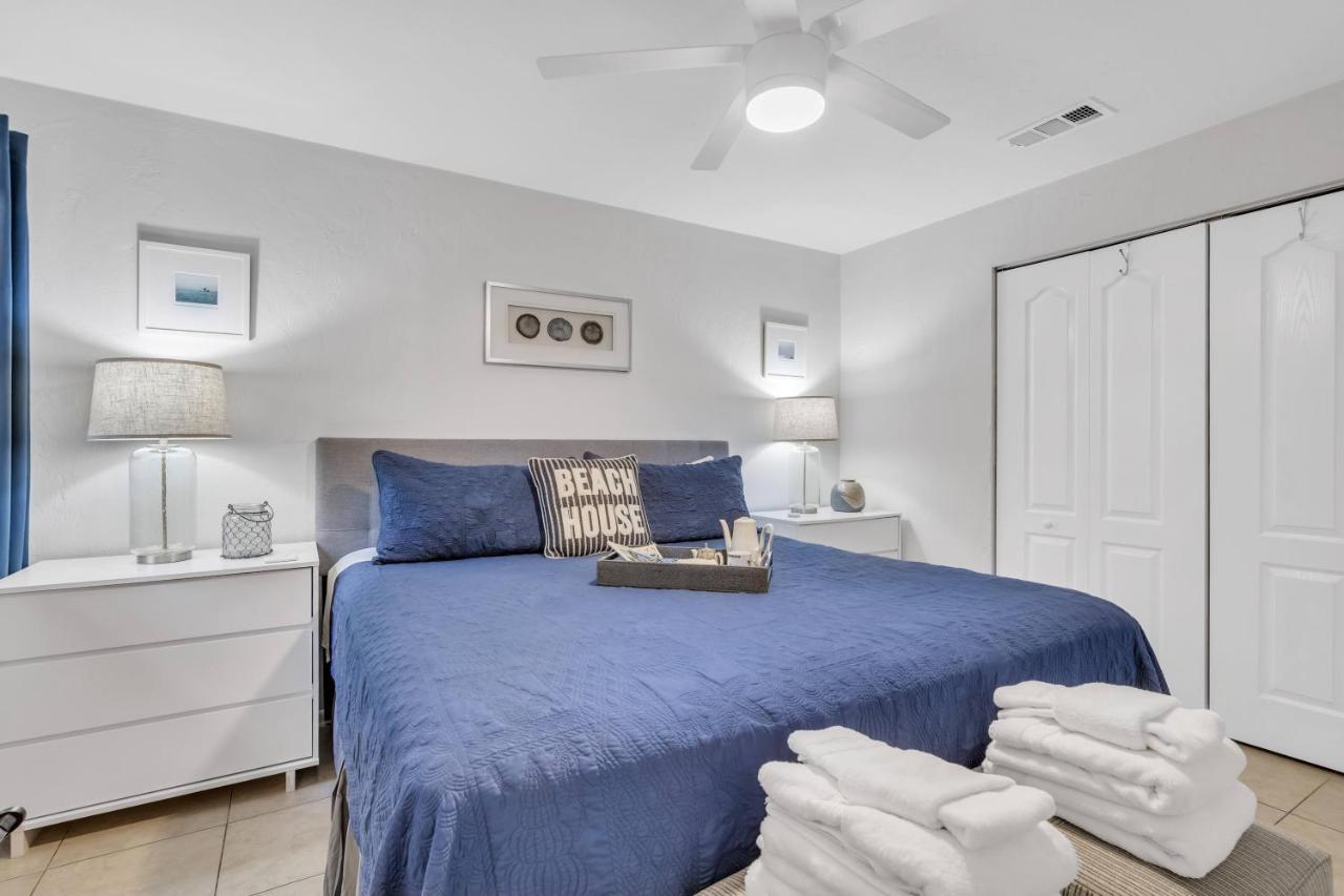 2Bed 1Bath Suite Minutes To Downtown, Beaches, Restaurants, Theaters And More Сарасота Екстериор снимка