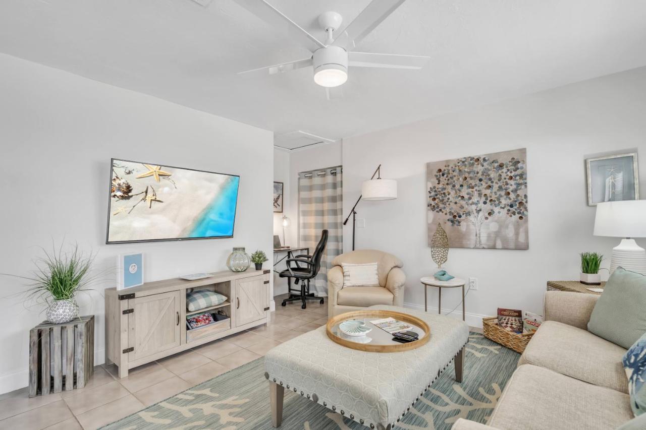 2Bed 1Bath Suite Minutes To Downtown, Beaches, Restaurants, Theaters And More Сарасота Екстериор снимка